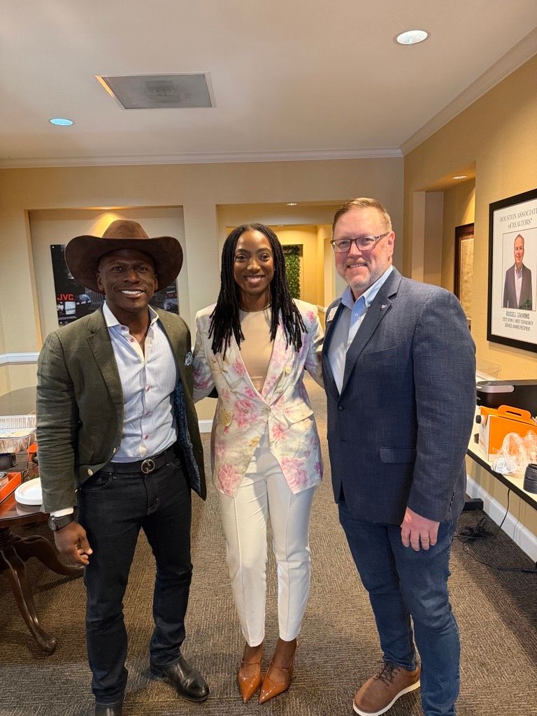 Nicole King meeting with members of a local advocacy group